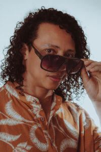 Línea hombre  gafas de sol  3
